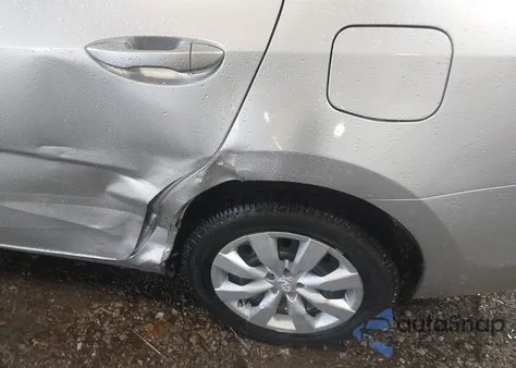 2016 Toyota Corolla Le from USA, damaged, VIN 5YFBURHEXGP509790